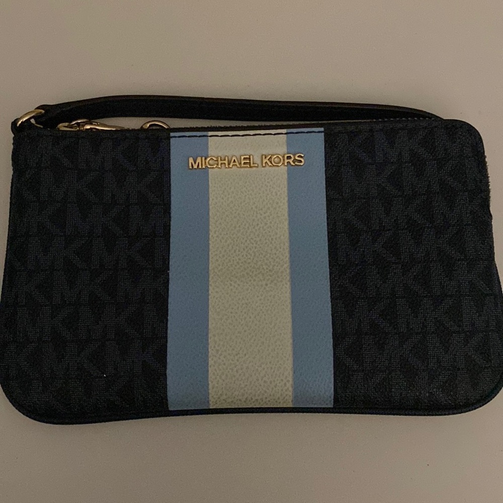 Slightly used Michael Kors wallet